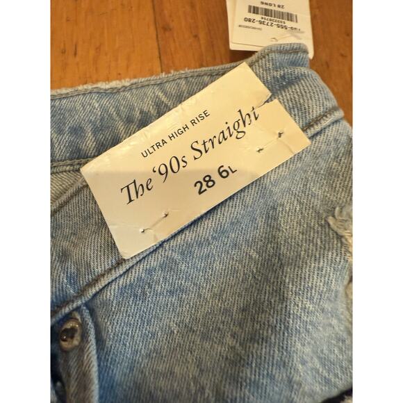 Abercrombie Fitch 90s Straight Ultra High Rise Size US 28 / 6 L Light Wash New - Picture 6 of 10